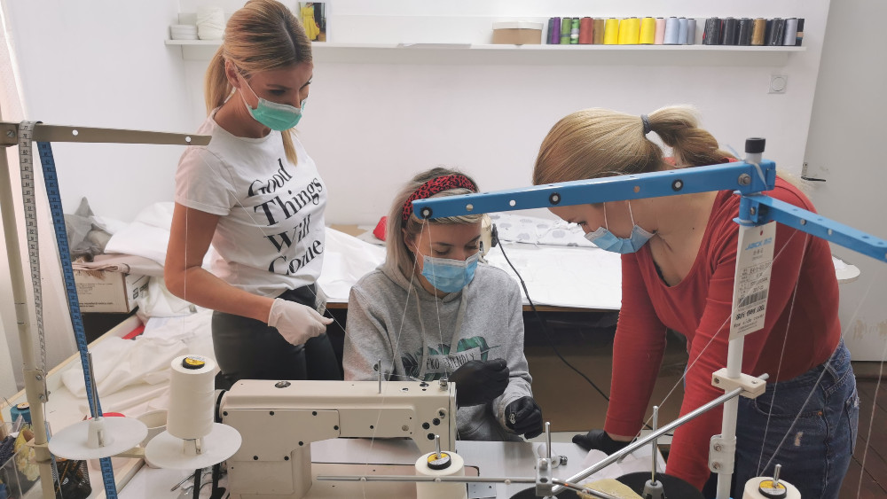 Niški džedaji doniraju maske 1