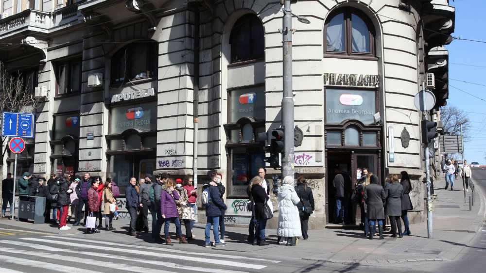 Maska skoro deset puta skuplja iako je vanredno stanje 1