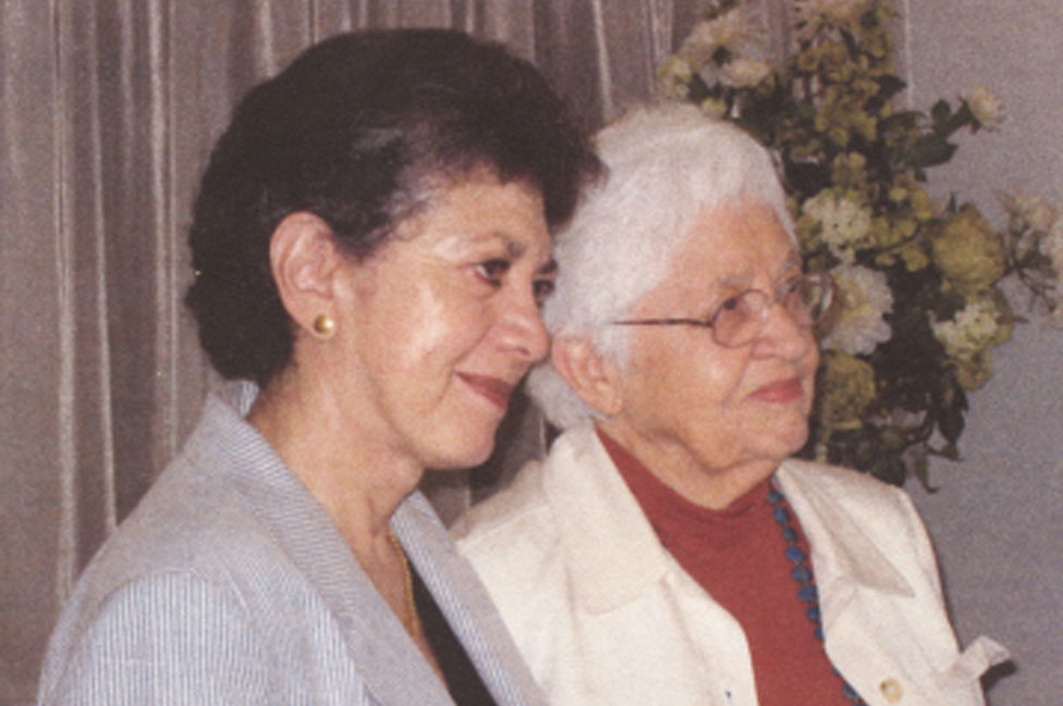 Porodica, deca i LGBT prava: „Kako sam se udala za majku“ 7 Filis i Lilijan su se venčale prvi put 2008. godine