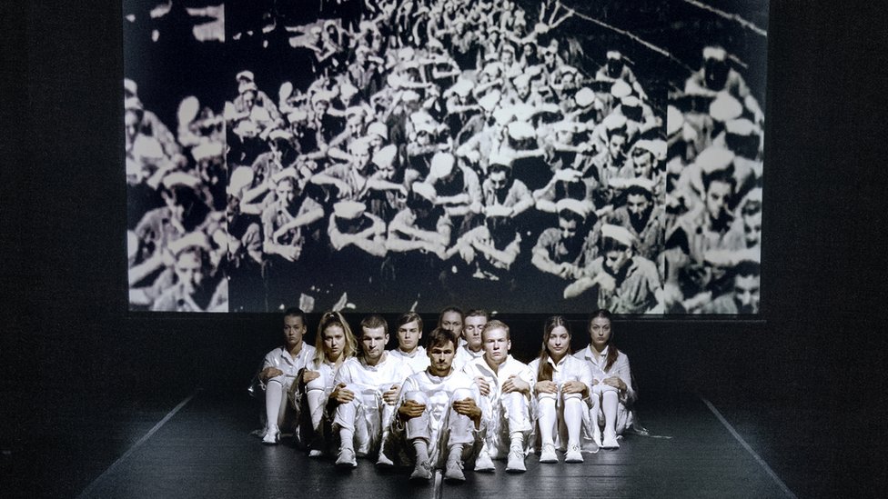 Ne jedi to! Za Božić je, Poljska nacionalna škola za film, televiziju i pozorište, Lođ