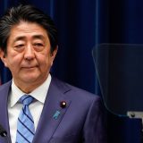 Šinzo Abe: Uporan premijer 9