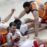 Micov ušao "u pucanj" 7