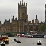 Velika Britanija ukida karantin za putnike iz nisko rizičnih zemalja 6