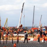 Moskva užurbano gradi bolnicu, plakati podstiču radnike 1