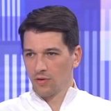 Kako Viktor Savić "štiti" porodične vrednosti: Tvrdi da je vernik, vodi agresivnu anti-prajd kampanju, a svojevremeno hapšen zbog droge i pretnji policajcima 2