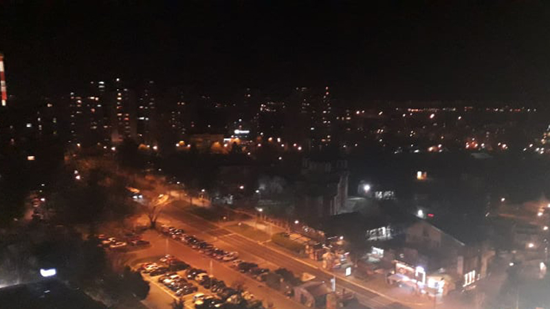 Počela noćna zabrana kretanja u Srbiji, građani podržali zdravstveno osoblje (VIDEO) 1