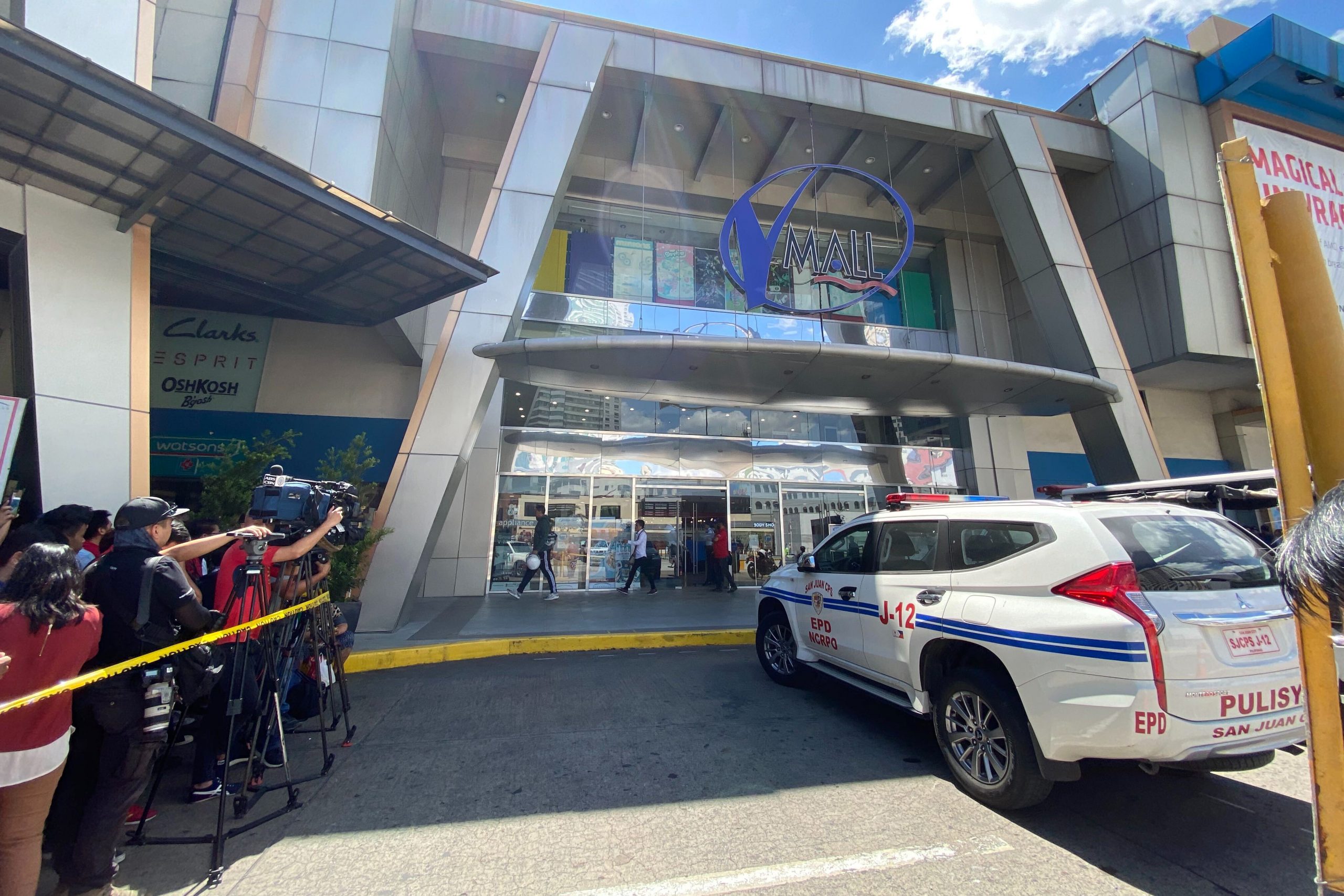 Najmanje 30 osoba u talačkoj krizi u tržnom centru na Filipinima 1