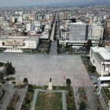 Albanija uvodi strože mere, dozvola za odlazak u kupovinu 6