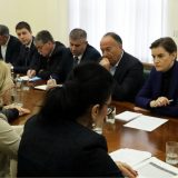 Brnabić: Neophodno sistemsko rešenje za pravičan obračun plata u prosveti 3
