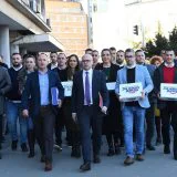 Šta stoji iza Vučićeve odluke da prvi put od 1992. razdvoji pokrajinske i lokalne izbore u Vojvodini? 2