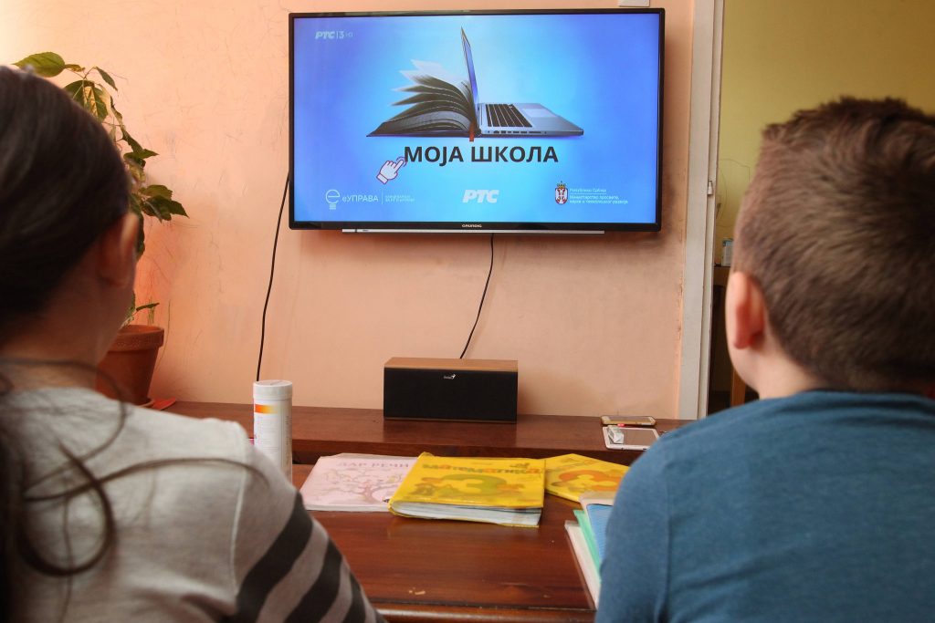 Škola je đacima postala mesto za druženje i gubljenje vremena 2 Škola je đacima postala mesto za druženje i gubljenje vremena 2