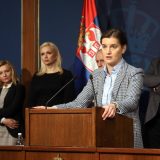 Nove mere Vlade: Bez gradskog prevoza u Srbiji, zabranjen boravak u parkovima 11