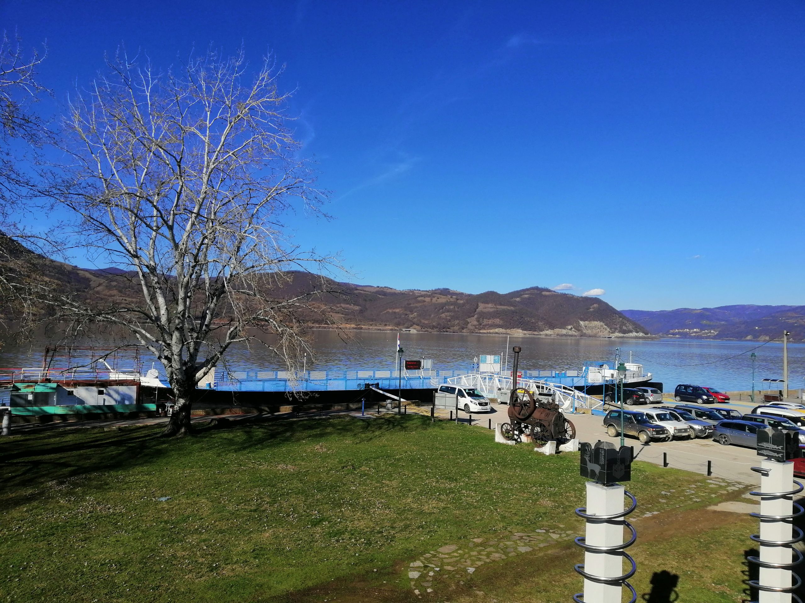 Zatvoren rečni granični prelaz u Donjem Milanovcu 1