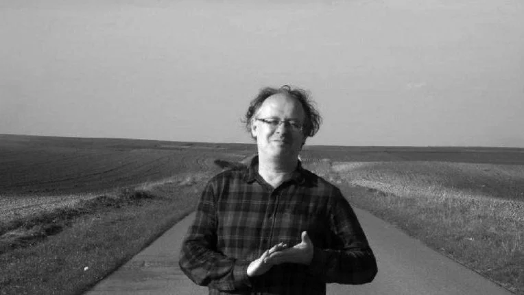 Saša Radojević povodom promocije knjige o Godaru: Biografsko direktno integrisano u film 2 Saša Radojević povodom promocije knjige o Godaru: Biografsko direktno integrisano u film 2