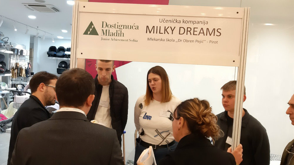 Učenici Mlekarske škole iz Pirota na regionalnom takmičenju iz preduzetništva 1
