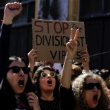 Na protestu u Nikoziji četiri policajca povređena 10