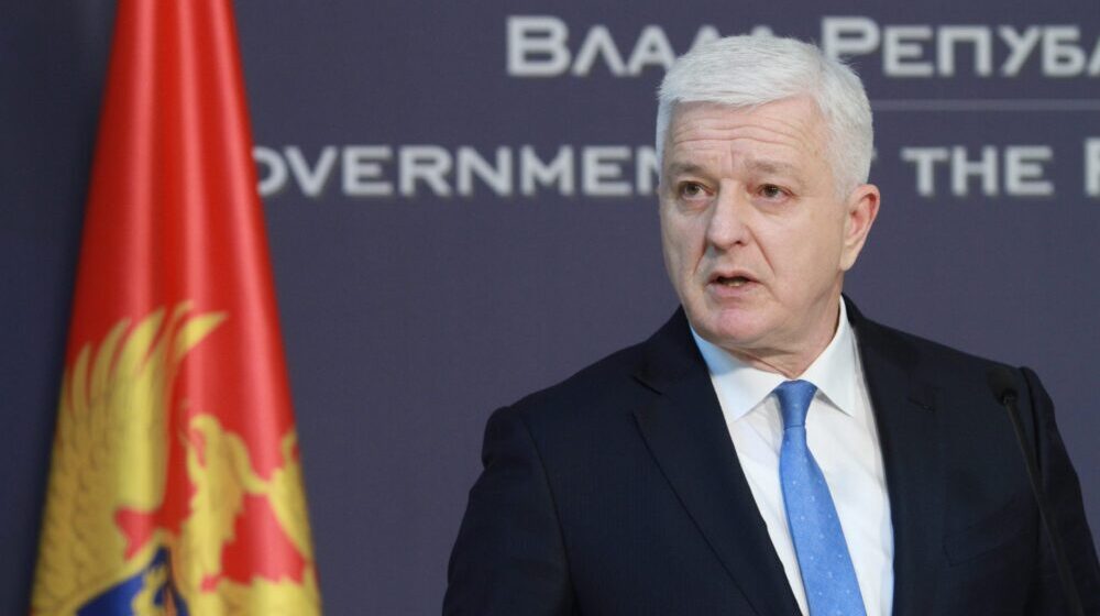 Crnogorska vlada ne razmišlja o uvođenju vanrednog stanja, donete mere za privredu 1