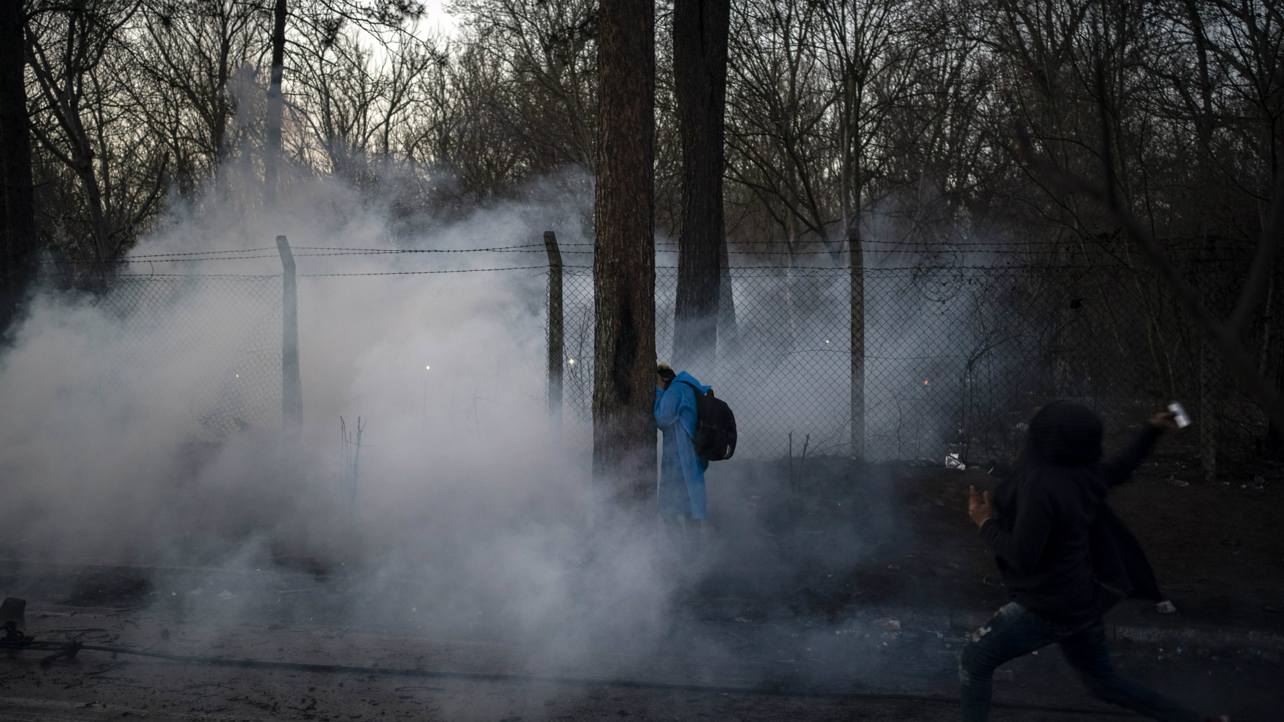 Grčka policija suzavcem protiv migranata koji su pokušali da probiju granicu iz Turske 1