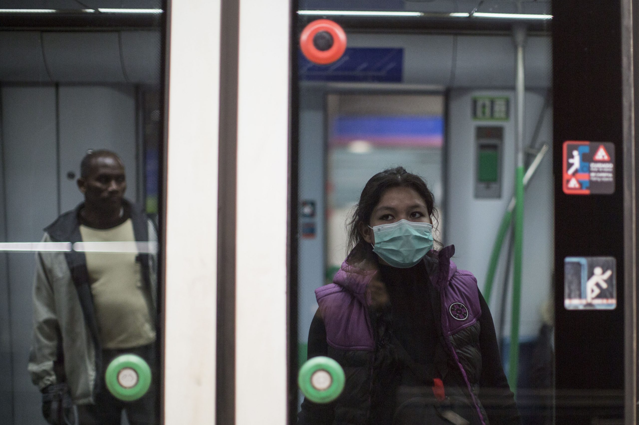 Putnici iz inostranstva u kućnoj izolaciji da se jave Gradskom zavodu za javno zdravlje 1