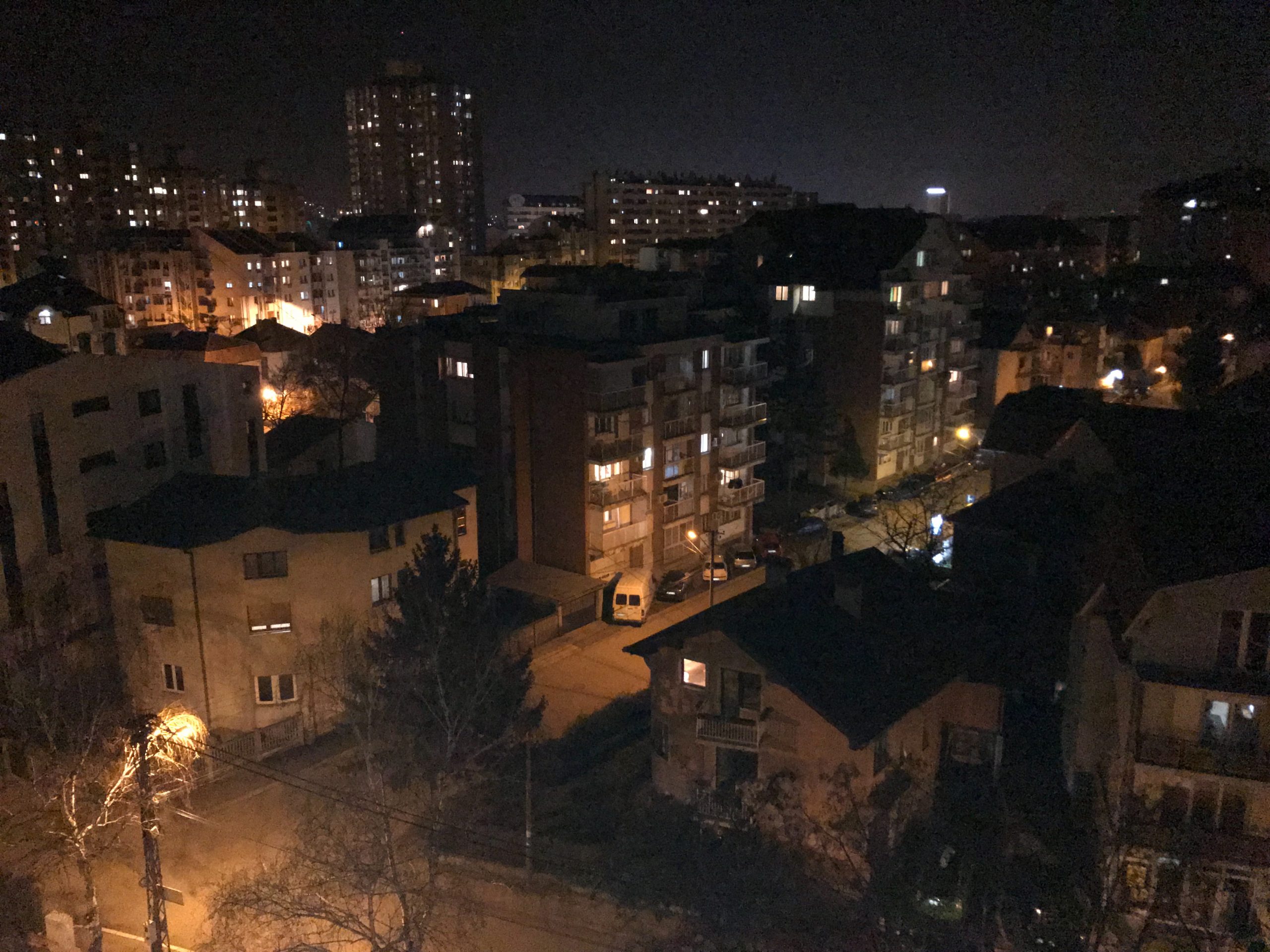 Građani Niša poštuju policijski čas 1