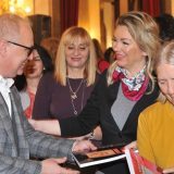 Vesić povodom 8. marta ugostio 1.800 žena iz Skupštine grada 14