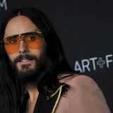 Džered Leto: Samoizolacija 9