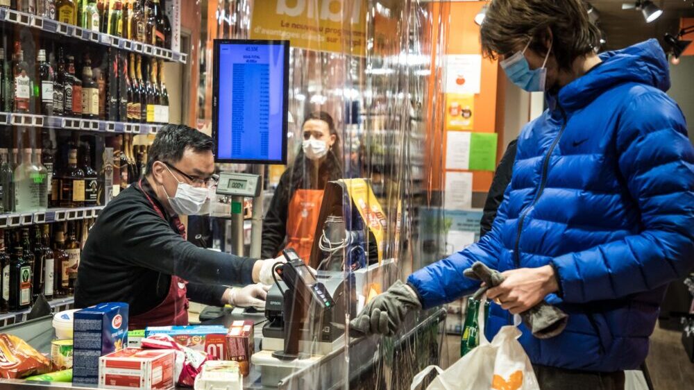 Najviše Novopazaraca radi u trgovinama, a Tutinaca u prerađivačkoj industriji 1