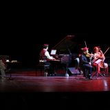 Ispratite ih sa ratlukom 1