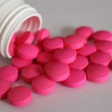 SZO: Ne uzimati ibuprofen bez recepta ako imate simptome slične korona virusu 2