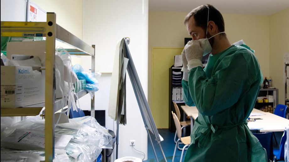 U Francuskoj više od 10.000 mrtvih od korona virusa 1