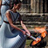 Prekinuto nošenje olimpijske baklje kroz Grčku 12