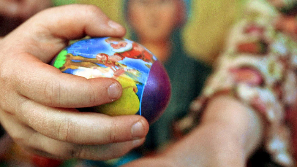 Sveštenici sa "ausvajsom", vernici se "švercuju" 1