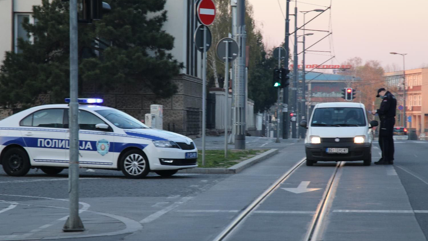 Popović: Diskusija o demokratiji važnija u kriznim situacijama 1