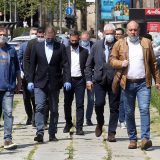 Opozicija (ne) odustaje od protesta 8