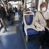 U javni prevoz ćemo morati s maskom i rukavicama 11