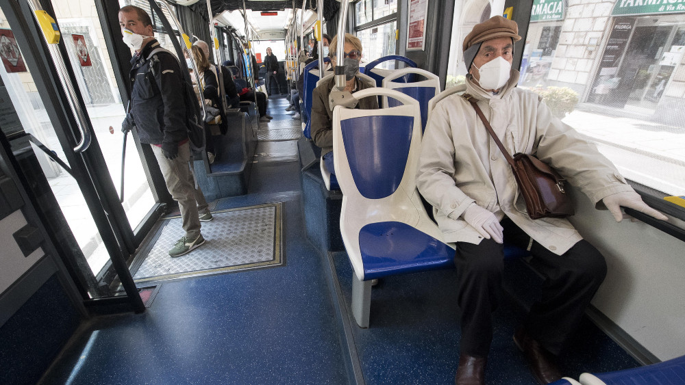 U javni prevoz ćemo morati s maskom i rukavicama 1