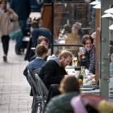 Švedska razmatra uvođenje treće doze vakcine protiv korona virusa 9