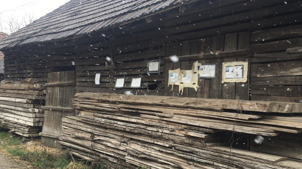 Starosna granica za mere izlaska iz kuće je u selima malo blaža nego u gradovima