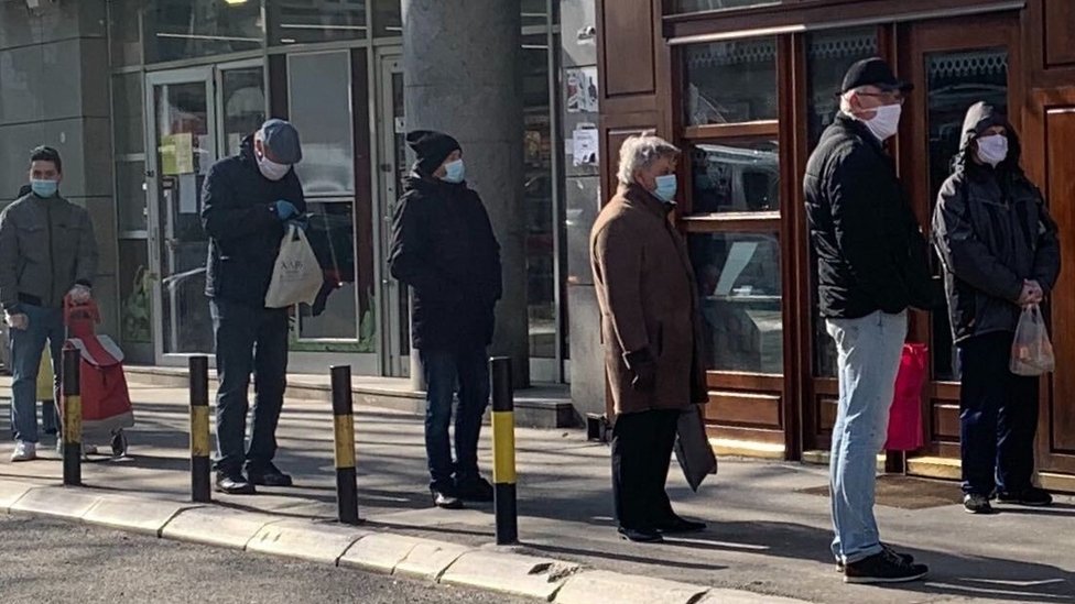 Korona virus: U Srbiji bez izlaska za vikend, SAD ima najviše zaraženih u svetu 5 red