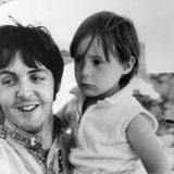 Rukom pisane beleške Bitlsa za pesmu Hej Džud prodate za skoro milion dolara 6