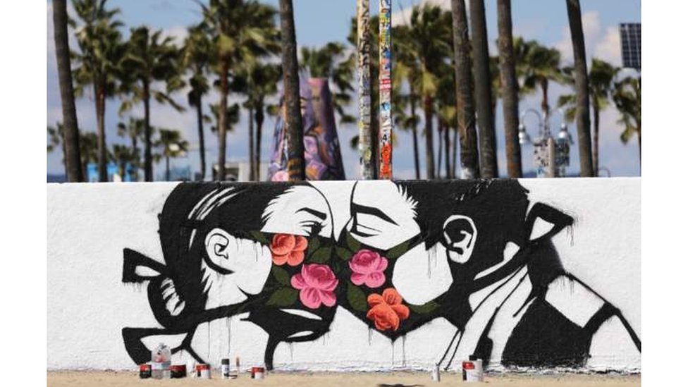 Korona virus: U Srbiji preminulo još sedmoro ljudi, stigla pomoć Evropske unije, bez počasne paljbe za rođendan kraljice Elizabete. 4 mural u kaliforniji