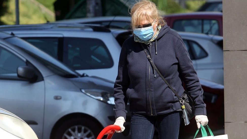 Korona virus: Srbija i za prvomajske praznike u blokadi, sve više zemalja najavljuje popuštanje mera u maju, Boris Džonson se vraća na posao 7 korona virus