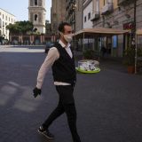 U martu nestalo 11.000 radnih mesta 8