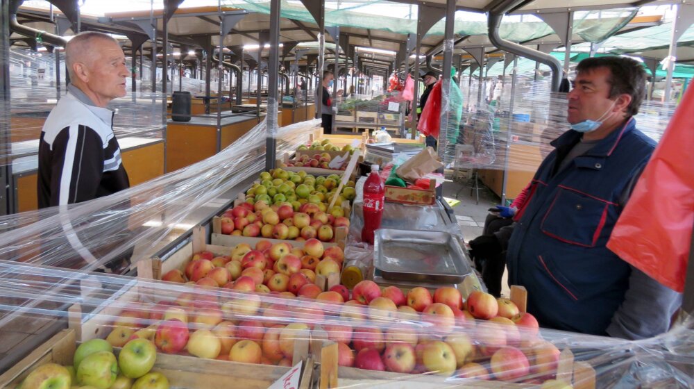 Povrtari i voćari: Prvo zatvaranje pijaca, a onda i vremenske nepogode (VIDEO) 1