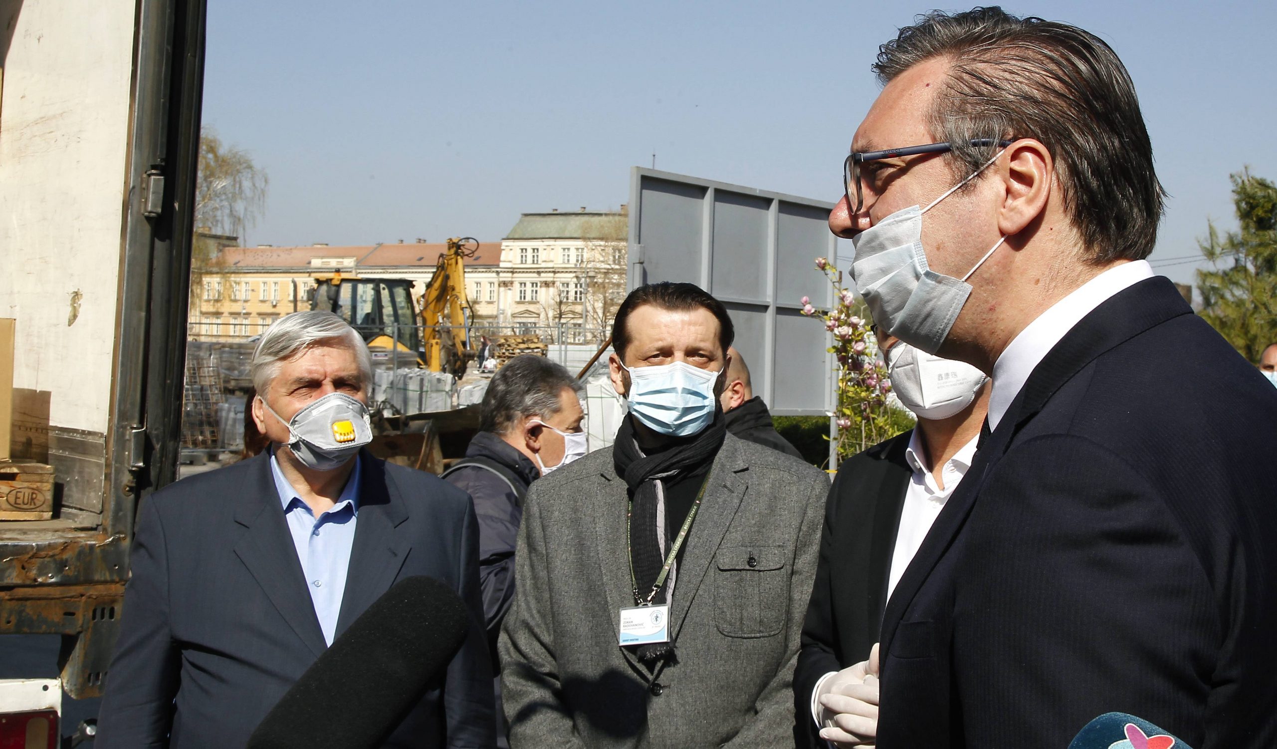 Vučić sutra u Banjaluci: Donacija 15 sanitetskih vozila 1