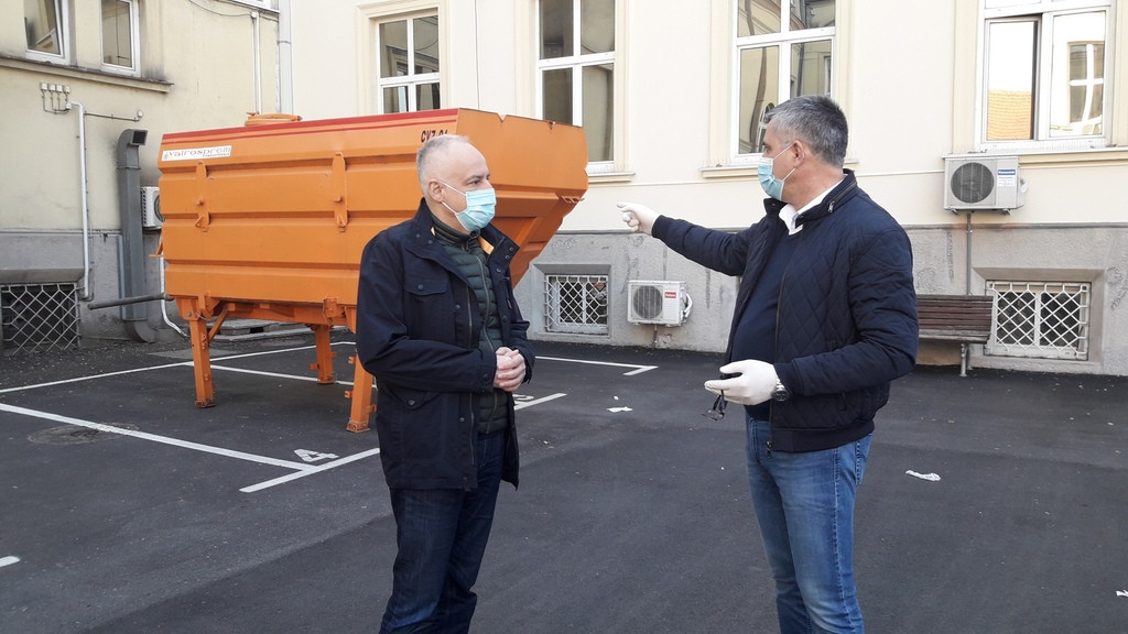 Radojičić: Na 18 lokacija u Beogradu tankovi sa sredstvima za dezinfekciju zgrada 1