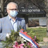 Vulin i Vesić položili vence na Spomenik pilotima braniocima Beograda 4