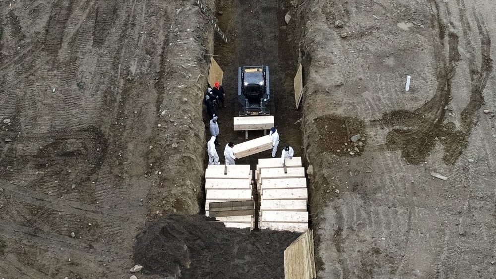 Njujork: U zajedničku grobnicu sahranjuje se dnevno i više od 20 preminulih od korone 1