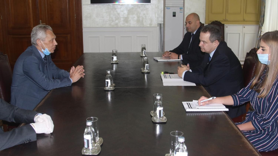 Dačić se zahvalio Bocan Harčenku na pomoći Rusije u borbi protiv korone 1