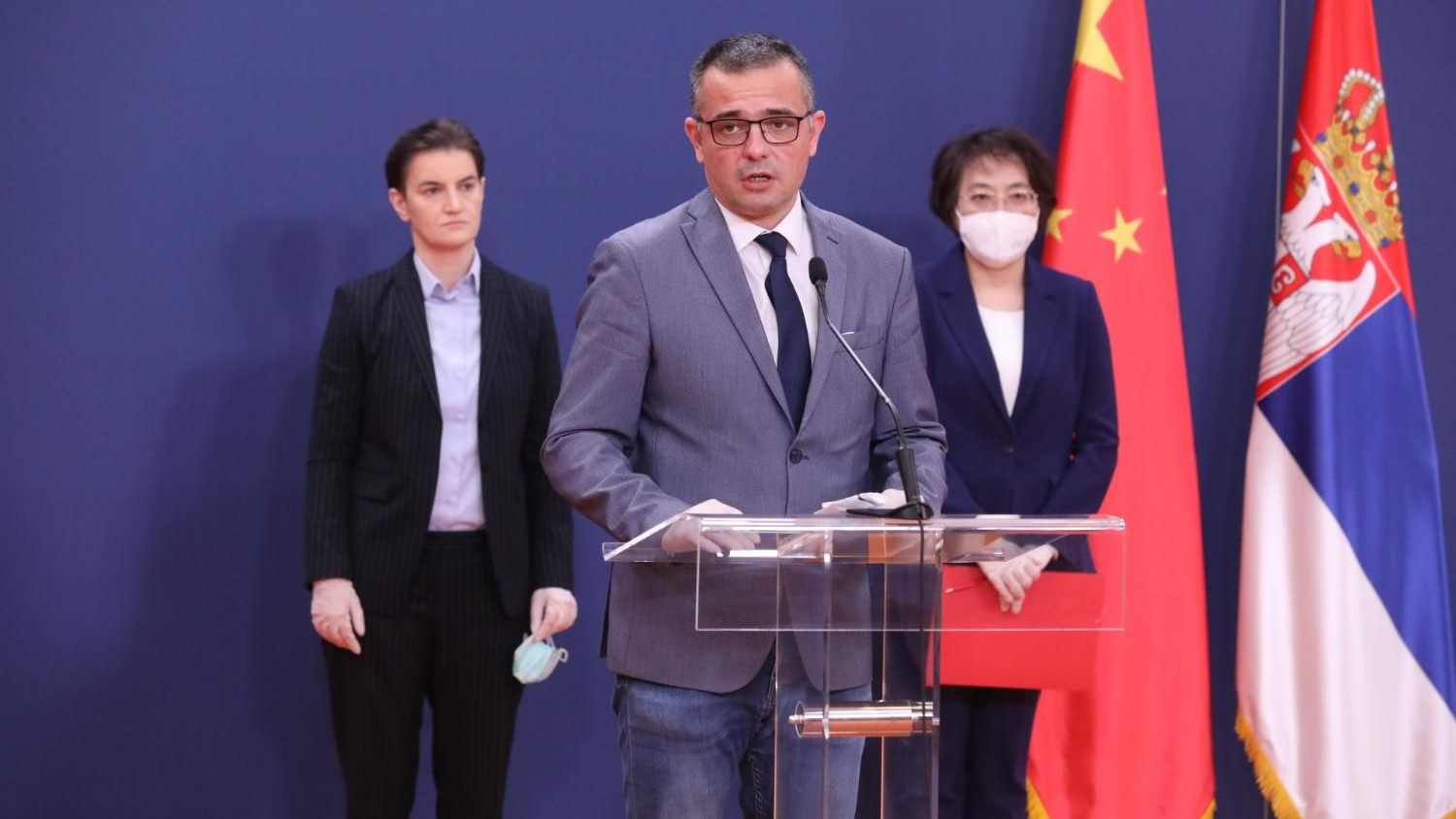 Kina donirala Srbiji dve laboratorije za testiranje korona virusa 1